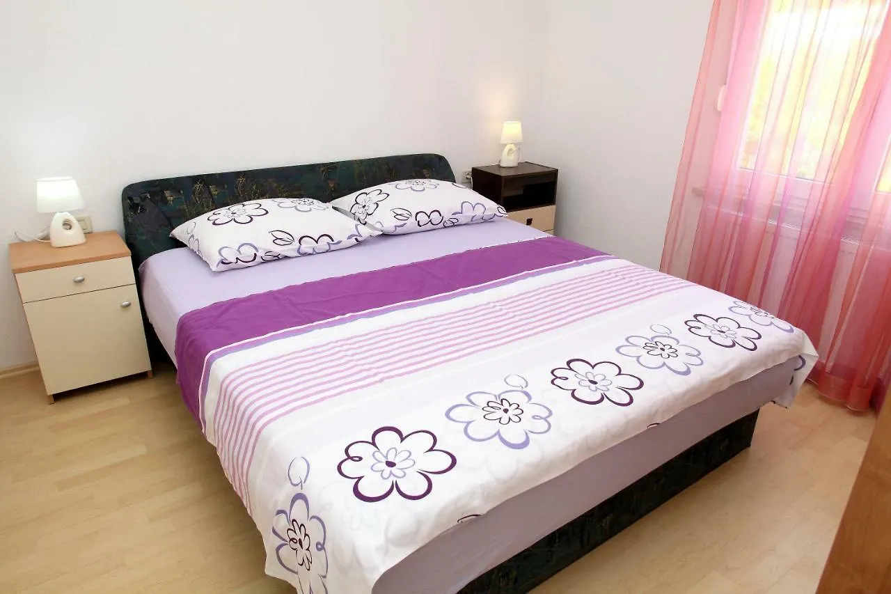 Apartment Apartman Dinka Trogir