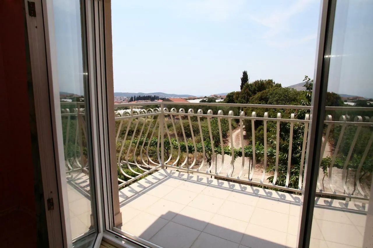 Apartman Dinka Trogir 0*,  Croatia
