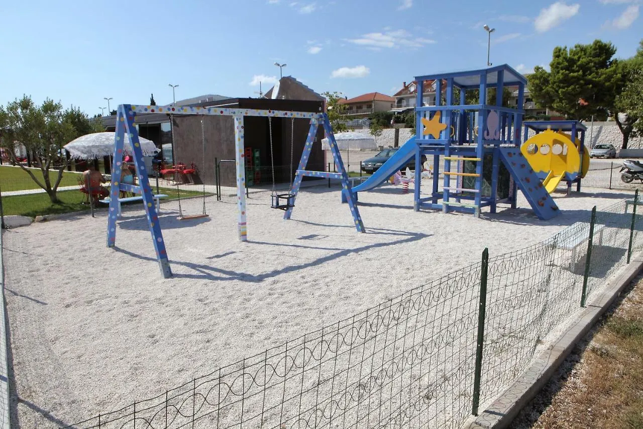 Apartman Dinka Trogir 0*,