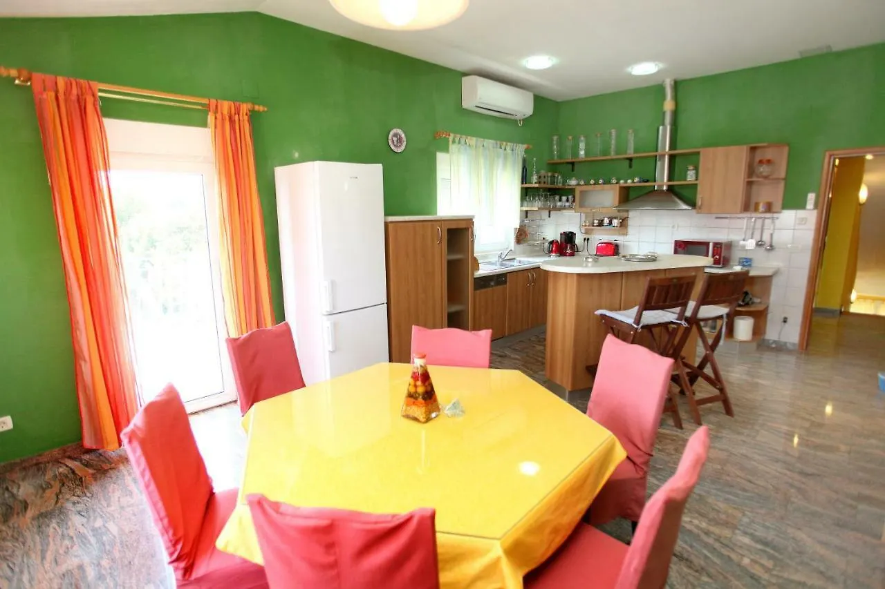 Apartment Apartman Dinka Trogir