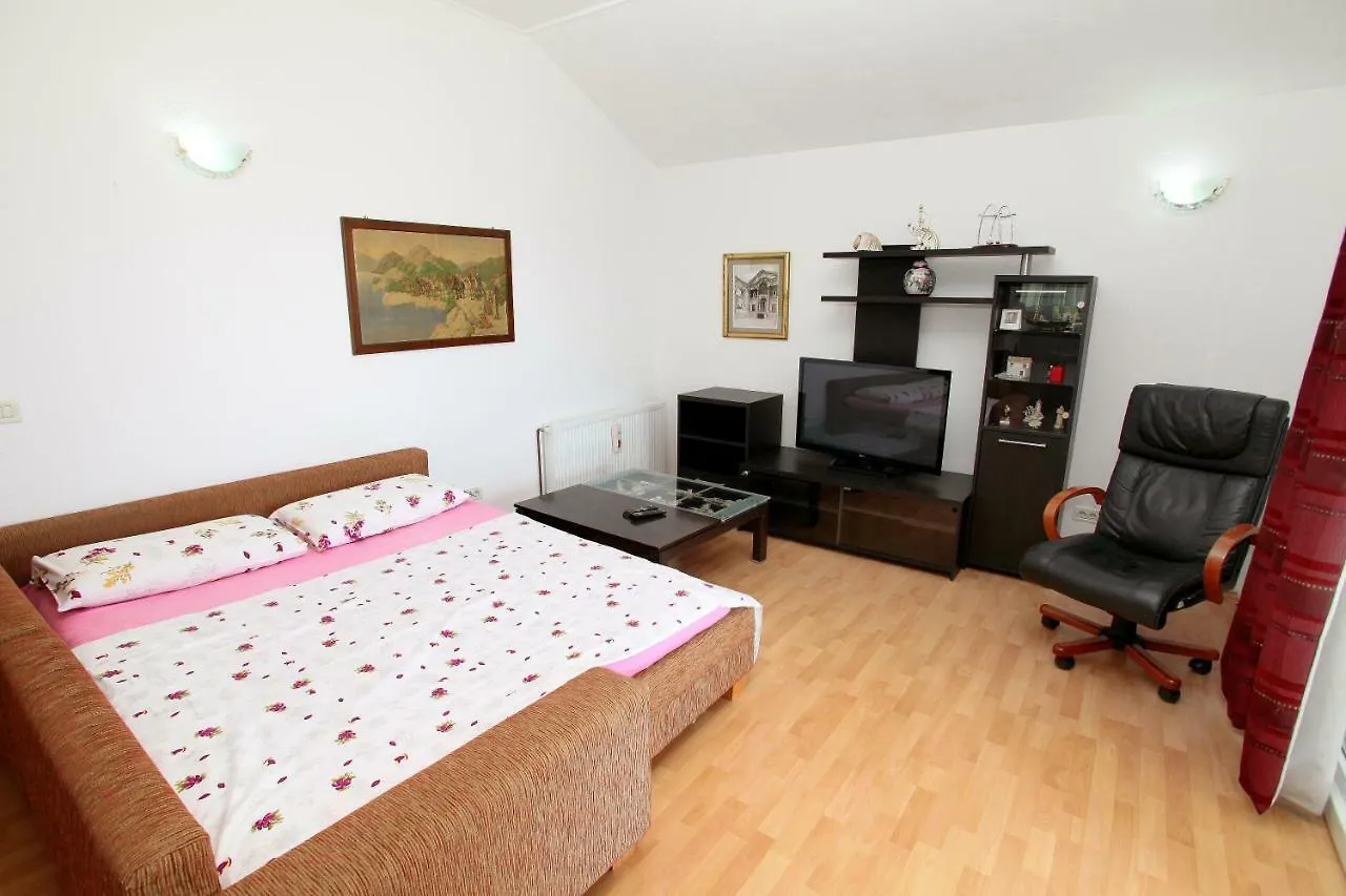 Apartman Dinka Trogir Croatia